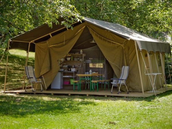 Tendi Safari tents (FDM)