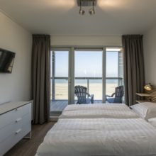 zeezicht-slaapkamer-beach-villa