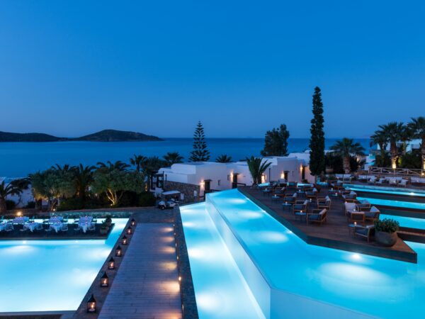 luxe-hotel-met-infinity-pool
