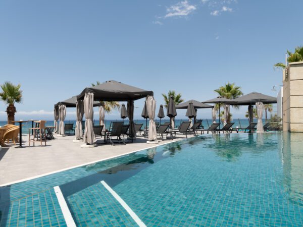 super-de-luxe-hotel-griekenland