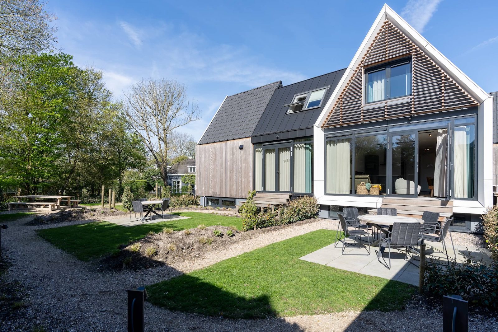 Supertrips - Luxe appartement bij zee
